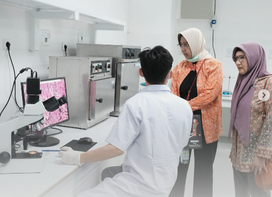 Tim Asesor Kunjungi FKG USU untuk Cek Fasilitas Pendidikan